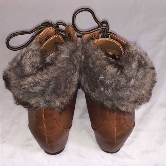 LAST ONE!!! Cloudwalkers Women’s Fur Trimmed Bootie Size 7 - Picture 6 of 13